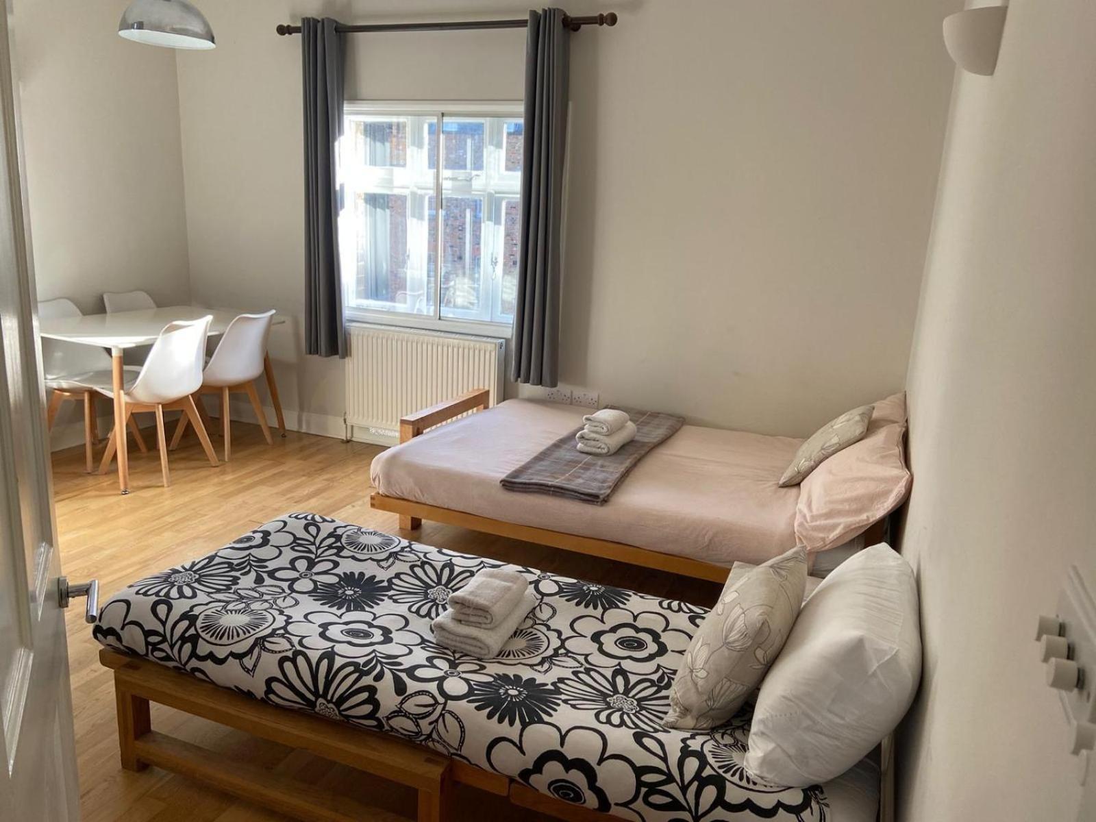 Period Apartment On South Bank Londra Esterno foto